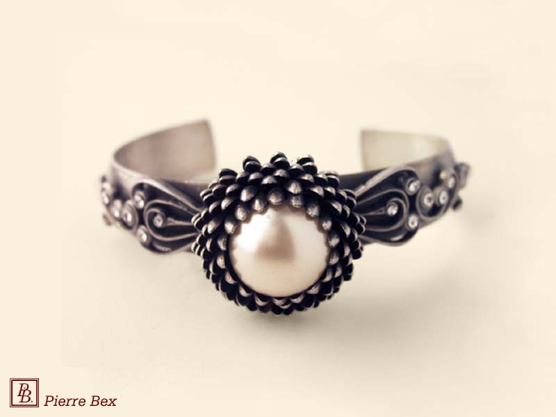 Pierre Bex Art-Deco bracelet with rhinestones and pearl 46722-15